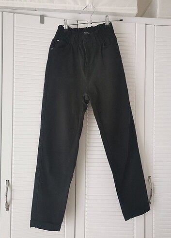 Bershka momjean 