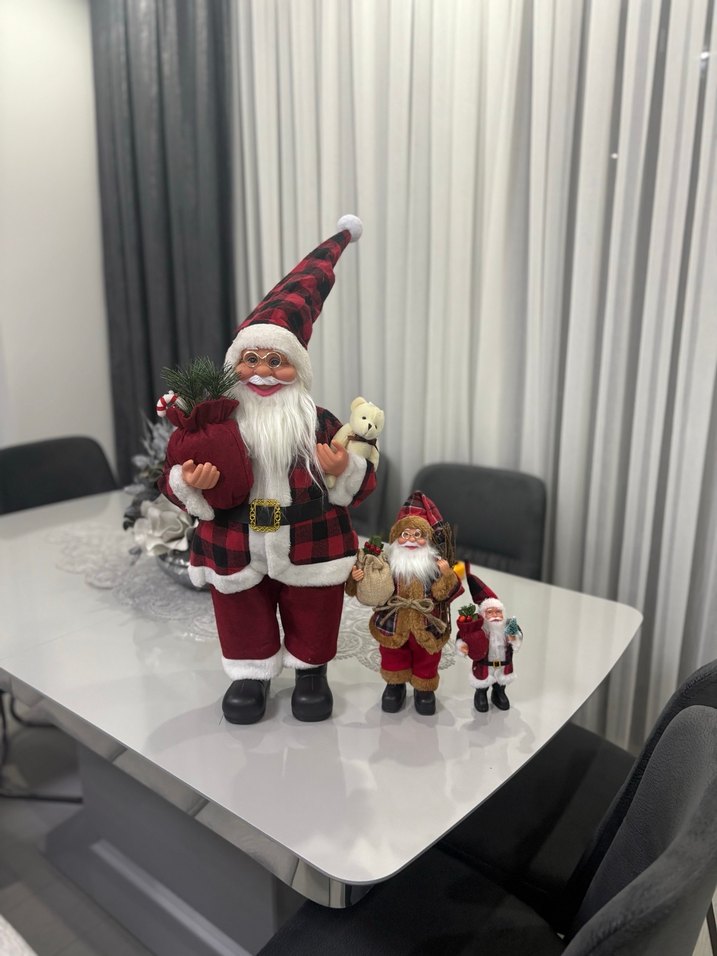 Kırmızı Desenli Noel Baba Figürü - Görsel 3