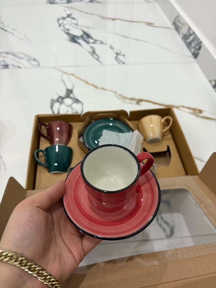 Koyu Kırmızı Porselen Türk Kahvesi Takımı - Görsel 2