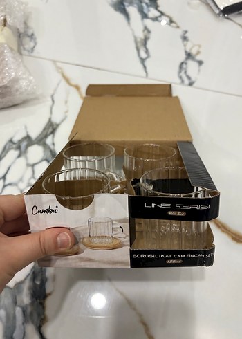 Şeffaf Cam Kulplu Bardak - Görsel 2