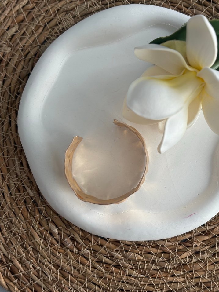 Altın Renkli Modern  Kadın Bileklik - Görsel 2