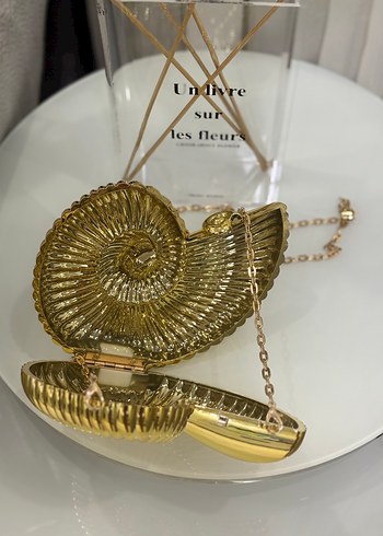Beden Gold Spiral Kabuk Form Çanta