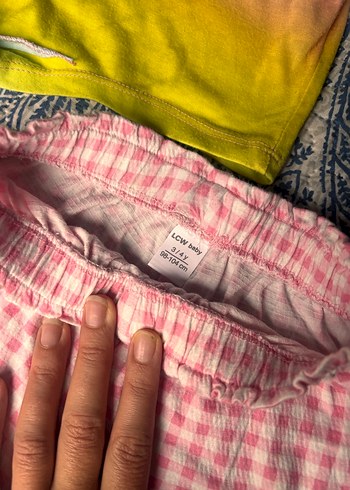 Kız Çocuk Pembe Bağlama Desenli Bol Kesim Şort - Görsel 4