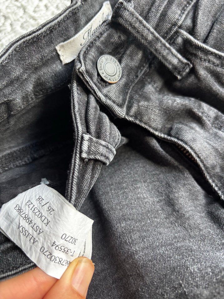 Gri Normal Kesim Kadın Denim Jean - Görsel 3