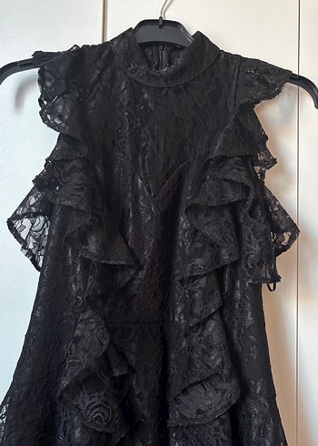 Siyah Dantel Fırfırlı Uzun Gösterişli Elbise - Görsel 2