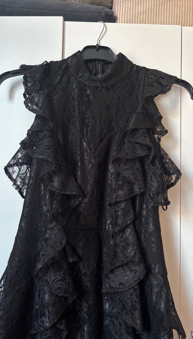 Siyah Dantel Fırfırlı Uzun Gösterişli Elbise - Görsel 2