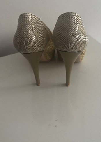 Altın İşlemeli Dantel Detaylı Stiletto Topuk boyu 12 cm - Görsel 3