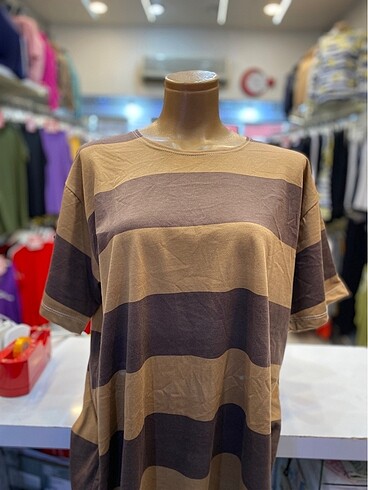 Çizgili t-shirt