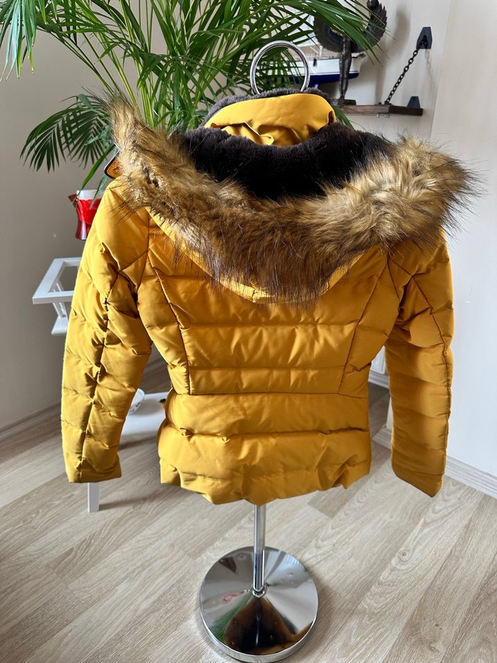 Sarı Kürklü Kadın Kışlık Mont - Görsel 3