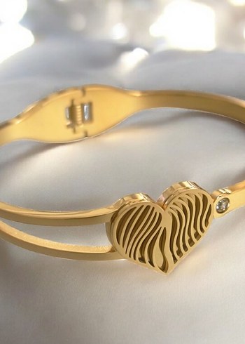 Accessorize Altın Renk Kalp Desenli Kemerli Çelik Bileklik