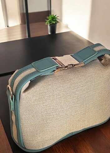 Beden Kadın Askılı Çanta 25×16 cm Tek Gözlü