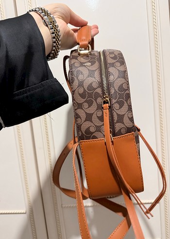 Kahverengi Deri Kadın Sırt Çantası Cacharel - Görsel 2