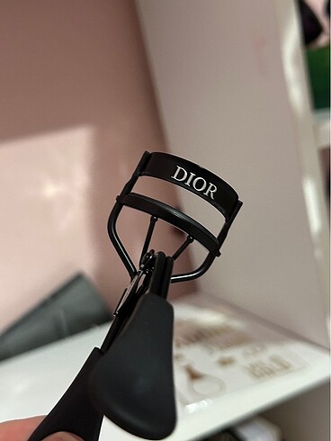 Dior Kirpik Kıvırıcı