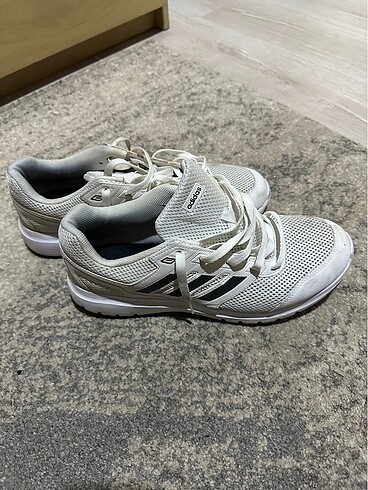 tek ebat Beden Adidas Spor Ayakkabı (46 numara)