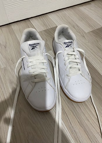 39 Beden Reebok Beyaz Bağcıklı Kadın Spor Ayakkabı
