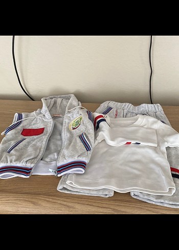 Kapüşonlu Nakışlı Erkek Çocuk takımı - Görsel 2