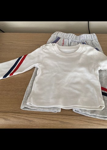 Kapüşonlu Nakışlı Erkek Çocuk takımı - Görsel 4