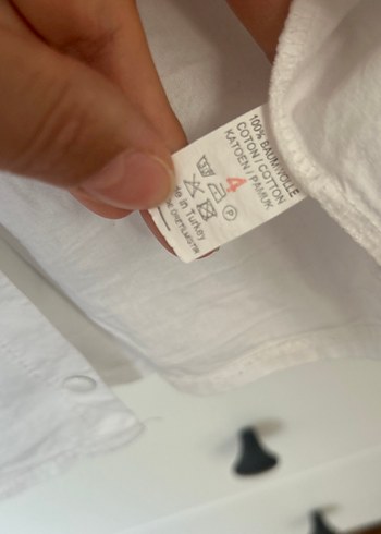 Düğmeli Beyaz Keten Kadın Gömlek - Görsel 3