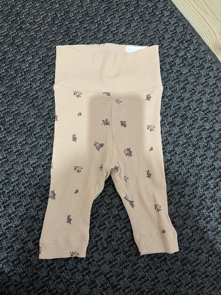 Kız Çocuk Pembe Keten Fırfırlı Bluz ve Çiçekli Tayt - Görsel 5