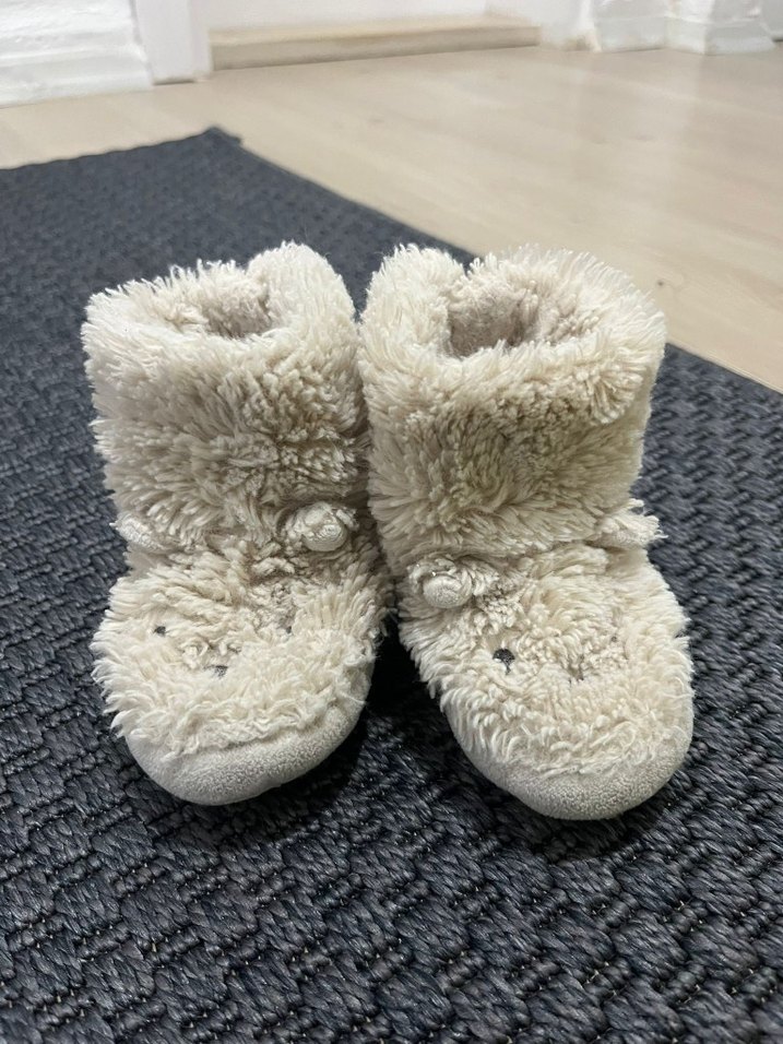 Çocuk Krem Kürklü Sıcak Ev Terliği - Görsel 2