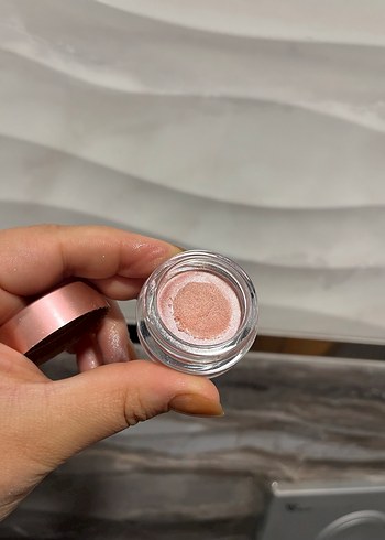 Revolution Mousse krem far - Görsel 2