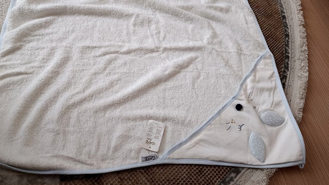 Erkek Çocuk Bornoz Havlu ve Terlik Seti - Görsel 4