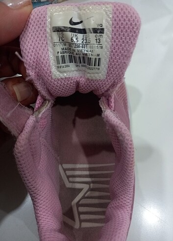 23 Beden Nike orijinal kız çocuk ayakkabı