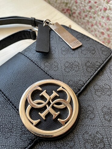 Guess Guess monogram çanta
