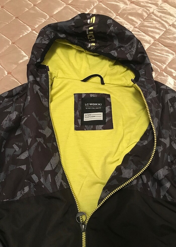 Erkek Çocuk Yağmurluk - Görsel 2