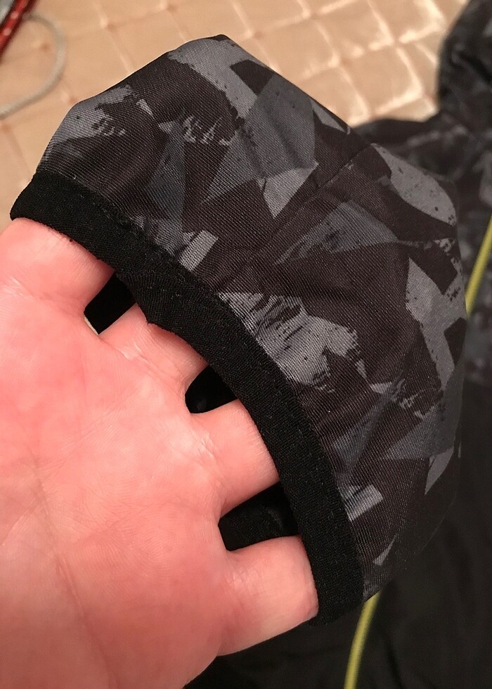 Erkek Çocuk Yağmurluk - Görsel 3