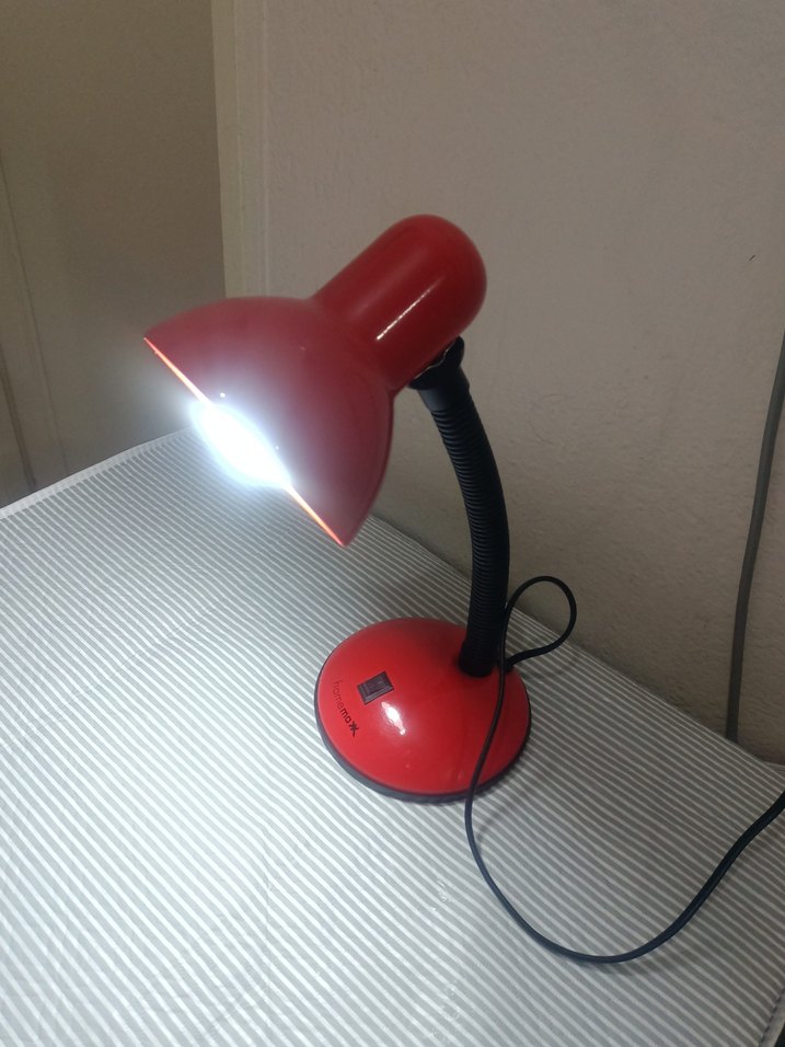 Kırmızı Masa Lambası - Görsel 5