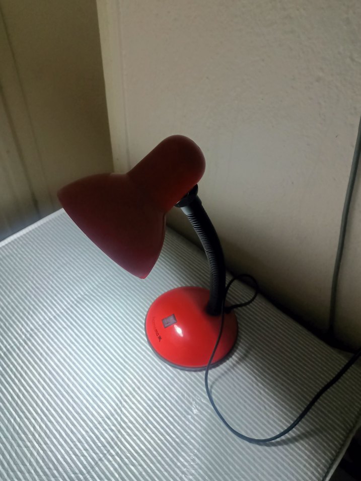 Kırmızı Masa Lambası - Görsel 3