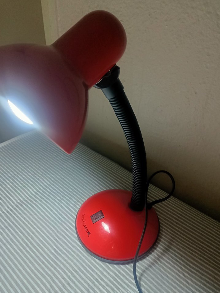 Kırmızı Masa Lambası - Görsel 4