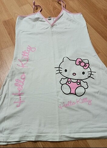 Hello kitty baskili