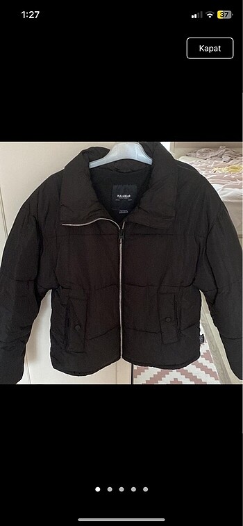 PULL AND BEAR MONT