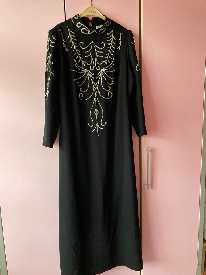 Siyah Uzun Kollu Payetli Nakışlı Abiye Elbise - Görsel 4