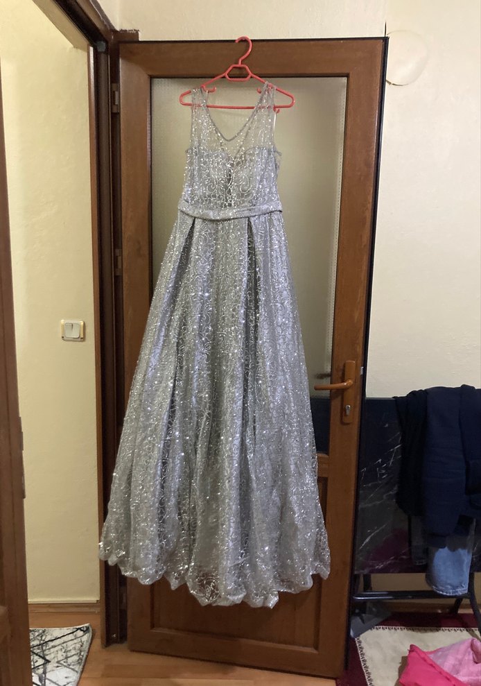 Gri İşlemeli Uzun Abiye Elbise - Görsel 2