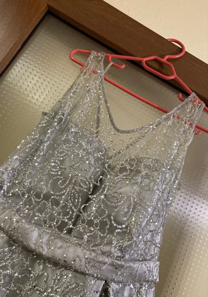 Gri İşlemeli Uzun Abiye Elbise - Görsel 3