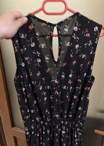 Siyah Çiçek Desenli Tulum - Görsel 5