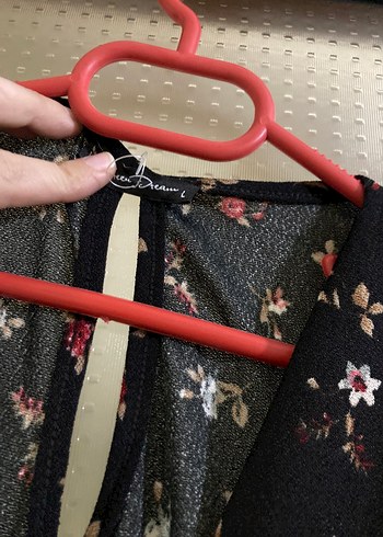 Siyah Çiçek Desenli Tulum - Görsel 3