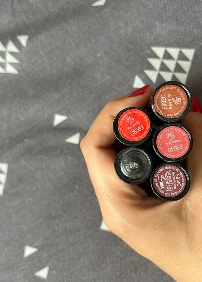 Wet n wild ruj - Görsel 5