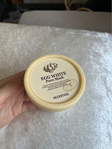 Skinfood egg white mask