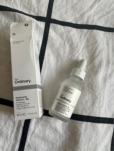 The Ordinary Ordinary hyaluronik asit