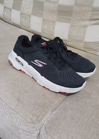 Skechers 42