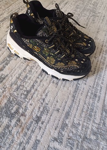 Skechers Kadın Yılan Desenli Platform Spor Ayakkabı