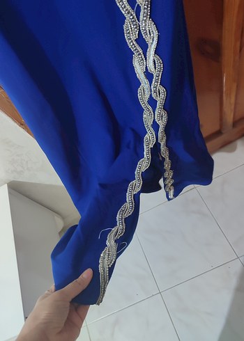 Uzun Kollu Mavi İşlemeli Abiye Elbise - Görsel 3