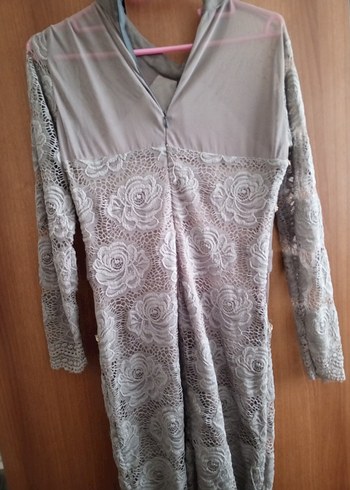 Uzun Kollu Gri Dantel İşlemeli Abiye Elbise - Görsel 2
