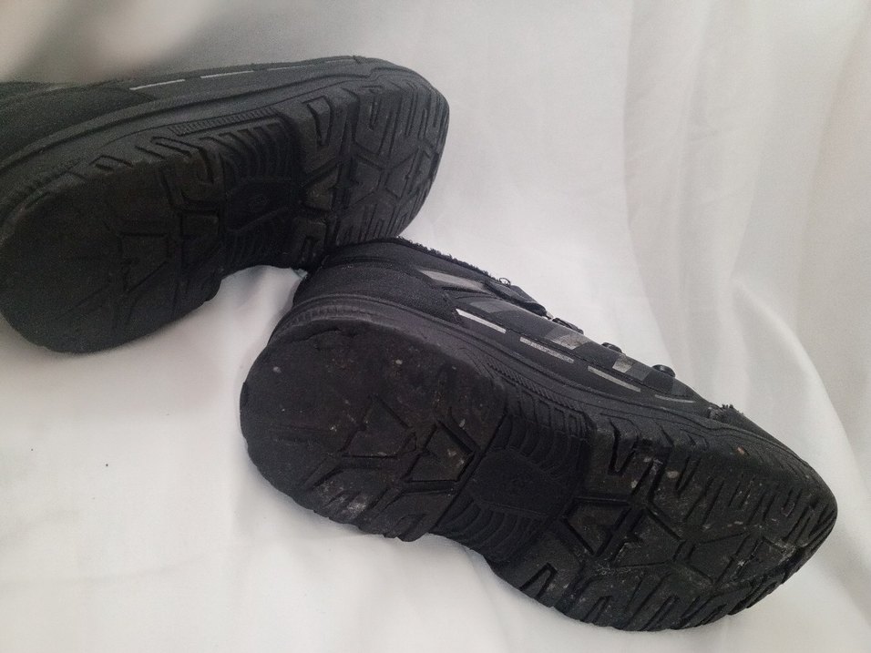 erkek çocuk bot - Görsel 2