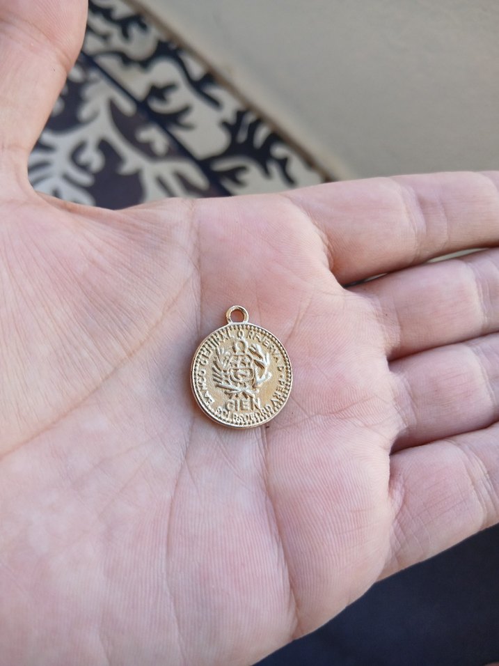 Zincir Detaylı Vintage Altın Renkli Kadın Charm - Görsel 2