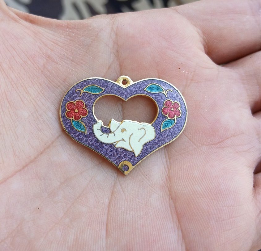 Mor Nakışlı Fil Figürlü Boncuklu Kolye Ucu - Görsel 3